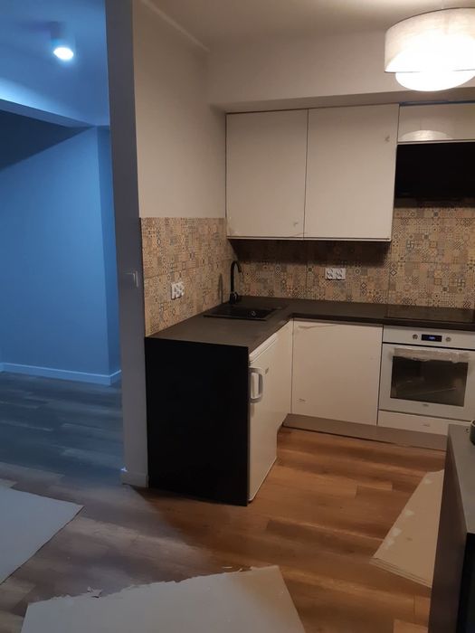 Wynajmę 2 pokoje ul Swietokrzyska 15