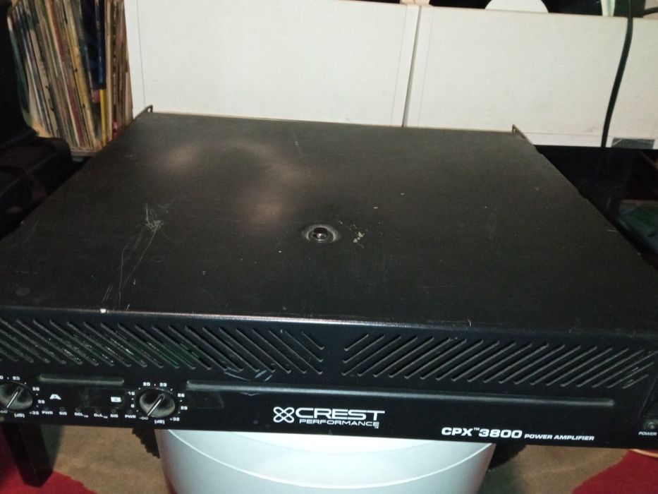 Amplificador crest áudio  3800