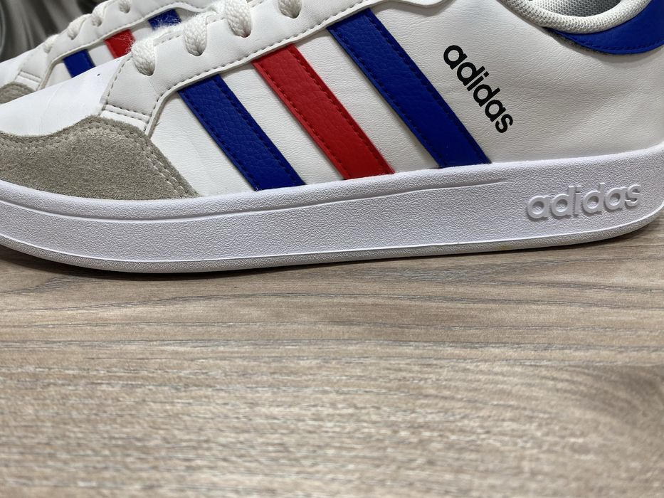 Кросівки Adidas breaknet