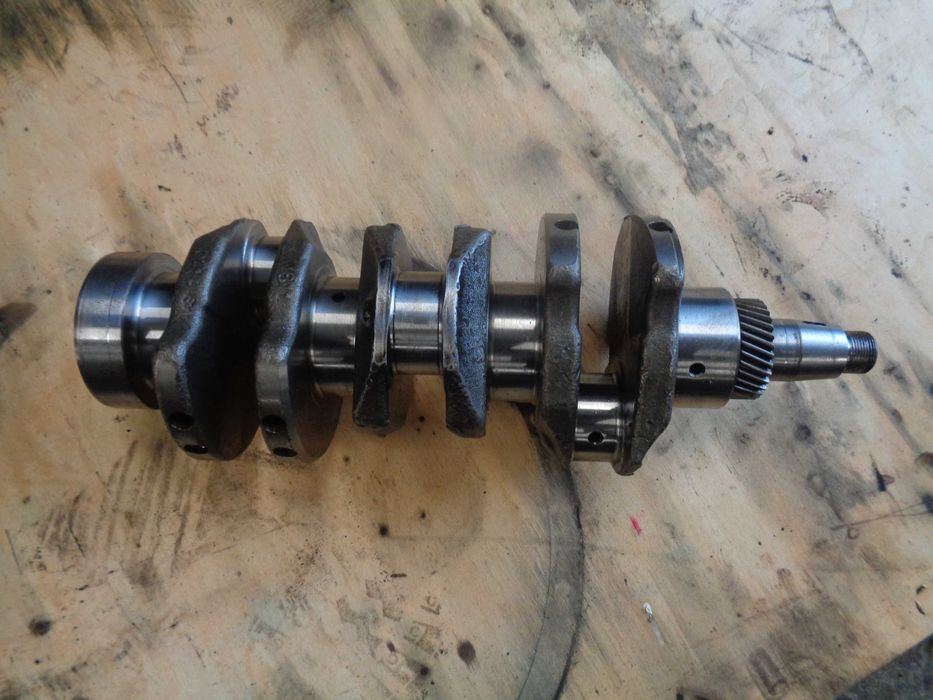 Wał korbowy PERKINS 103.15 Perkins KE  Schibaura N843 części głowica