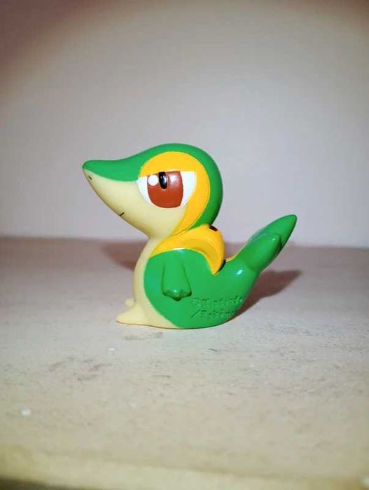 Pokémon finger puppet / brinquedo / figura pokémon Snivy da bandai