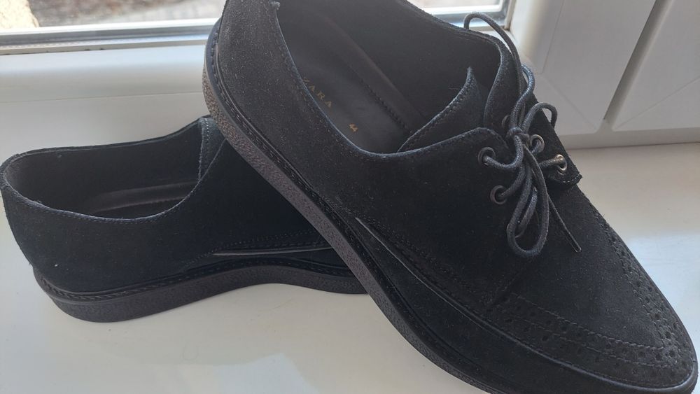 Męskie czarne buty skórzane zamszowe zara