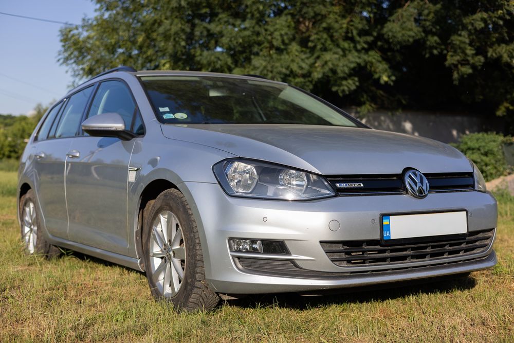 Volkswagen Golf VII TDI bluemotion 1.6