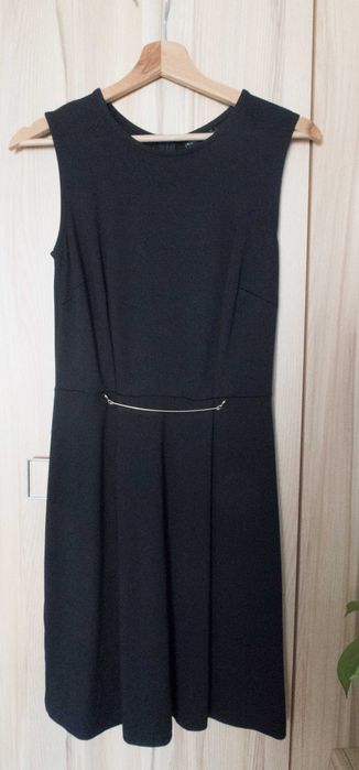 Sukienka mała czarna elegancka XS