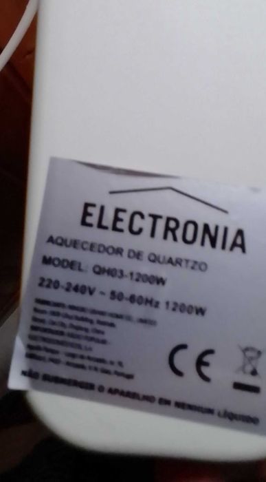 Aquecedor de parede Electronia