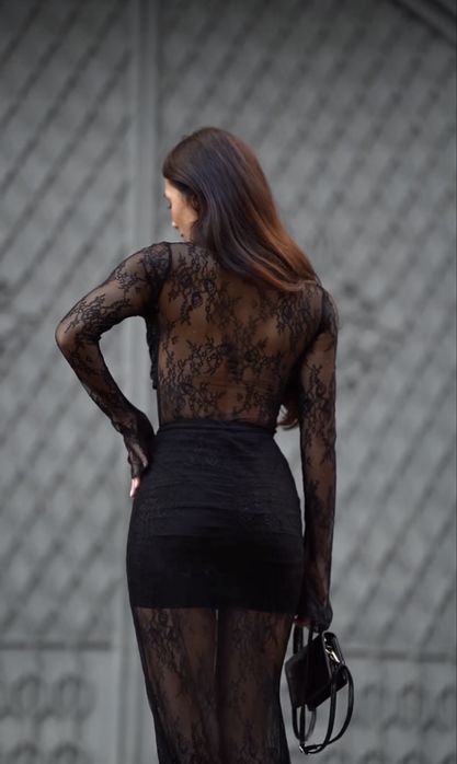 Кружевное платье черное