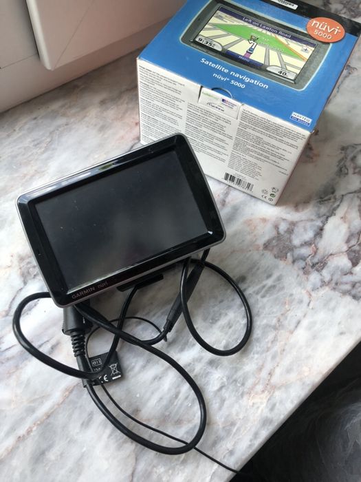 Навигатор Garmin Nuvi 5000