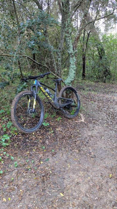 Scott spark comp carbono