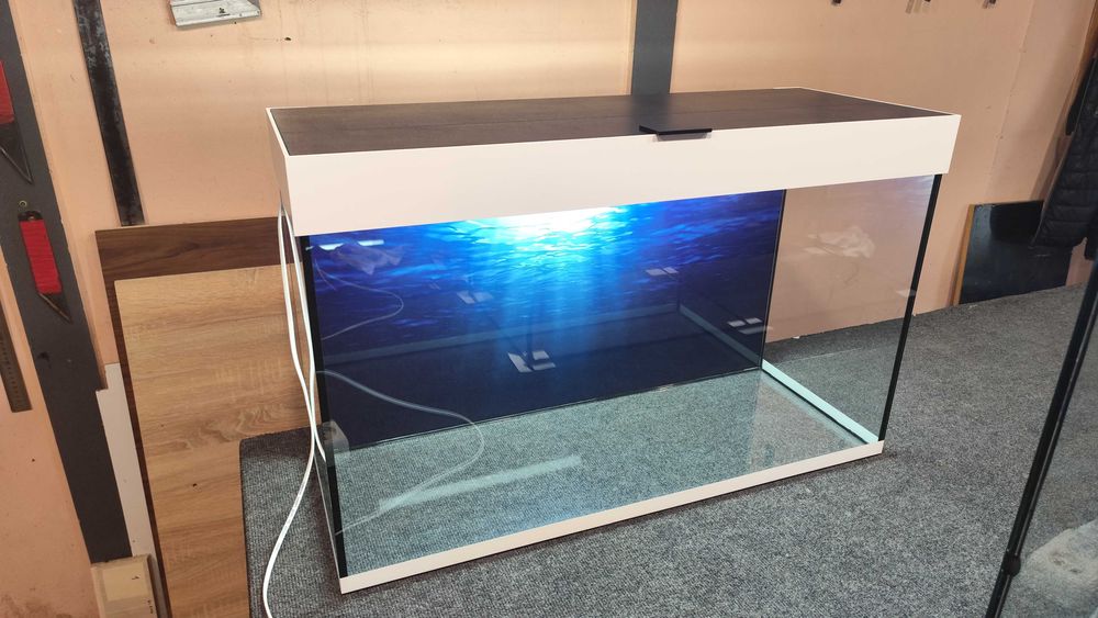 Аквариум в наличии и под заказ от 30 до 1000 л. Ремонт.