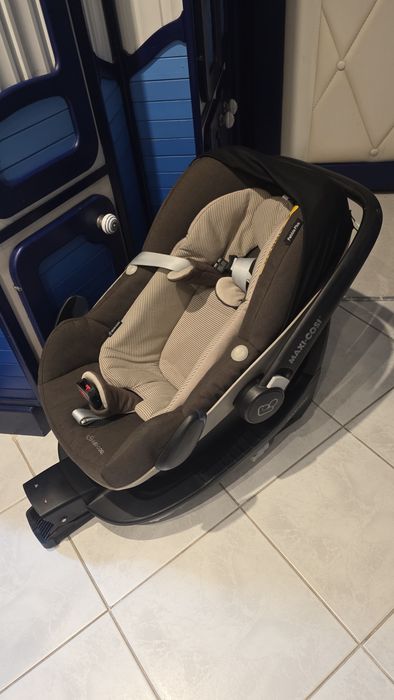 Fotelik z bazą isofix Maxi Cosi Pebble Plus