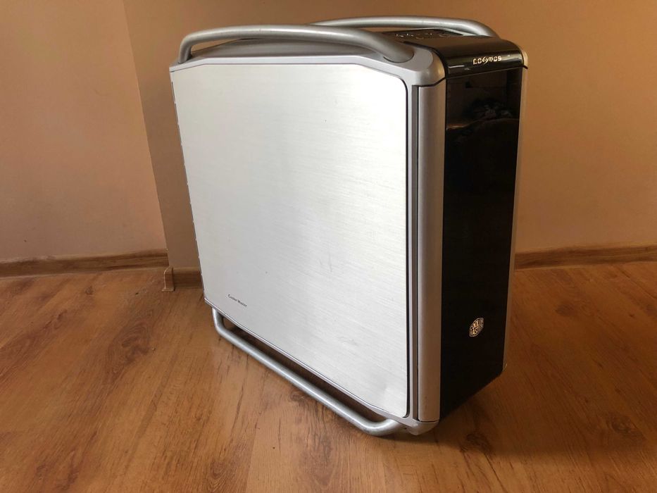 Obudowa do komputera CoolerMaster Cosmos 1000 Retro ATX Full Tower