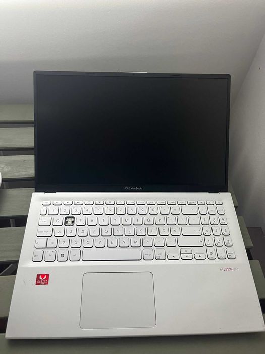 Portátil ASUS VivoBook