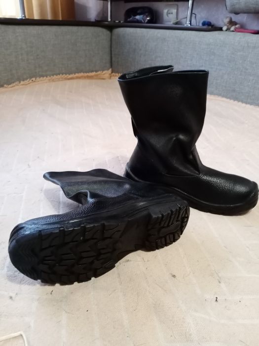 Продам ботінки робочі ( нові) розмір 41 (27см)   .