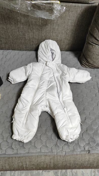 Дитячий зимовий комбинезон. Новый.
