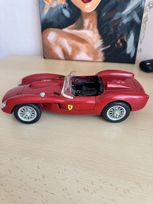Модель автомобіля 1:18 Ferrari 250