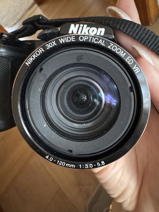 Фотоапарат Nikon Colpix L820