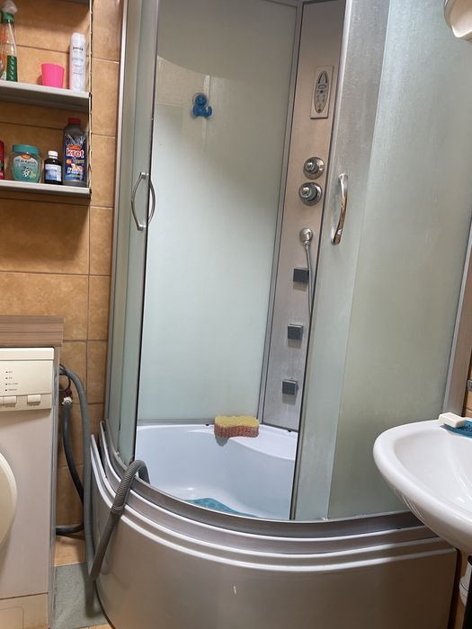 Здається в оренду 2кімнатна квартира на Героів Майдану