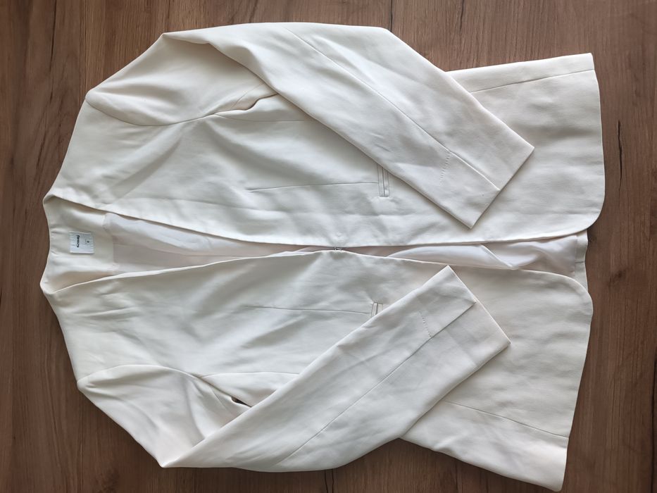 Marynarka żakiet Sinsay kremowa wesele komunia