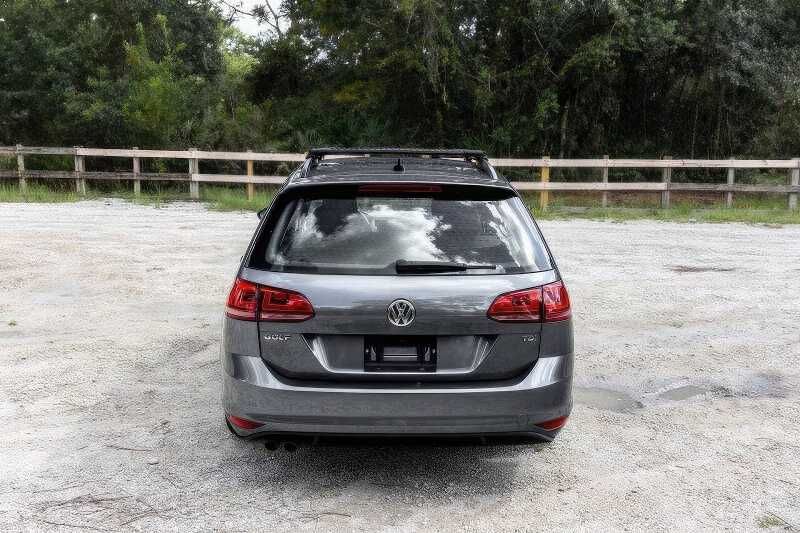 2015 Volkswagen Golf SportWagen TDI S