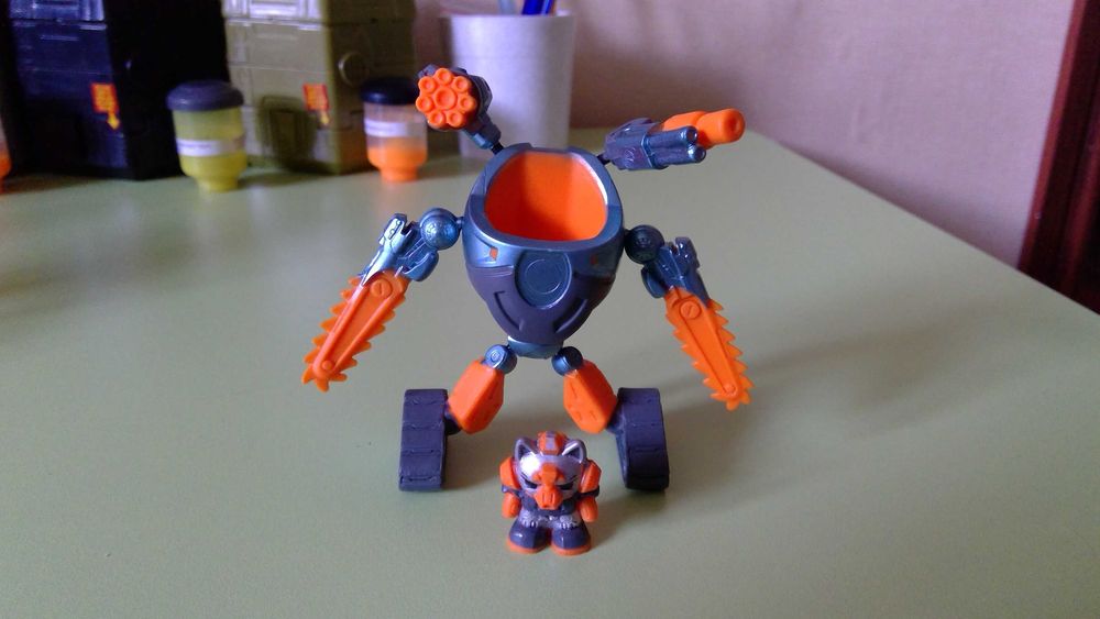 трансформер робот Ready2Robot