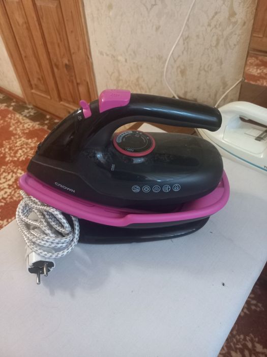 Утюг безпроводной