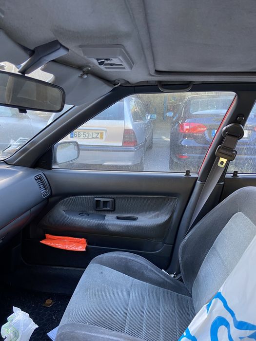 Toyota Corolla liftback para peças