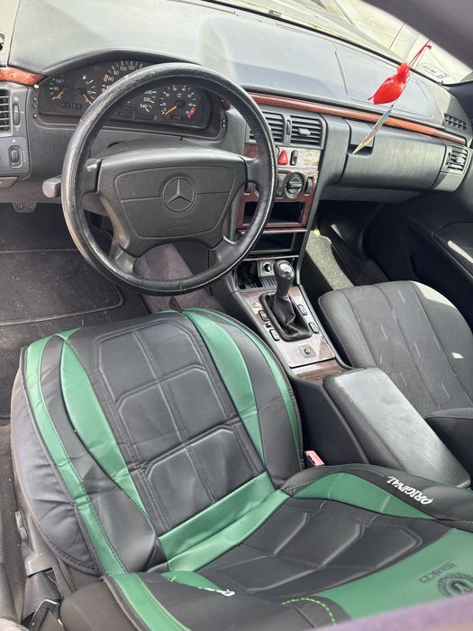 Mercedes-Benz E klasa 2.0 benzyna/Hak