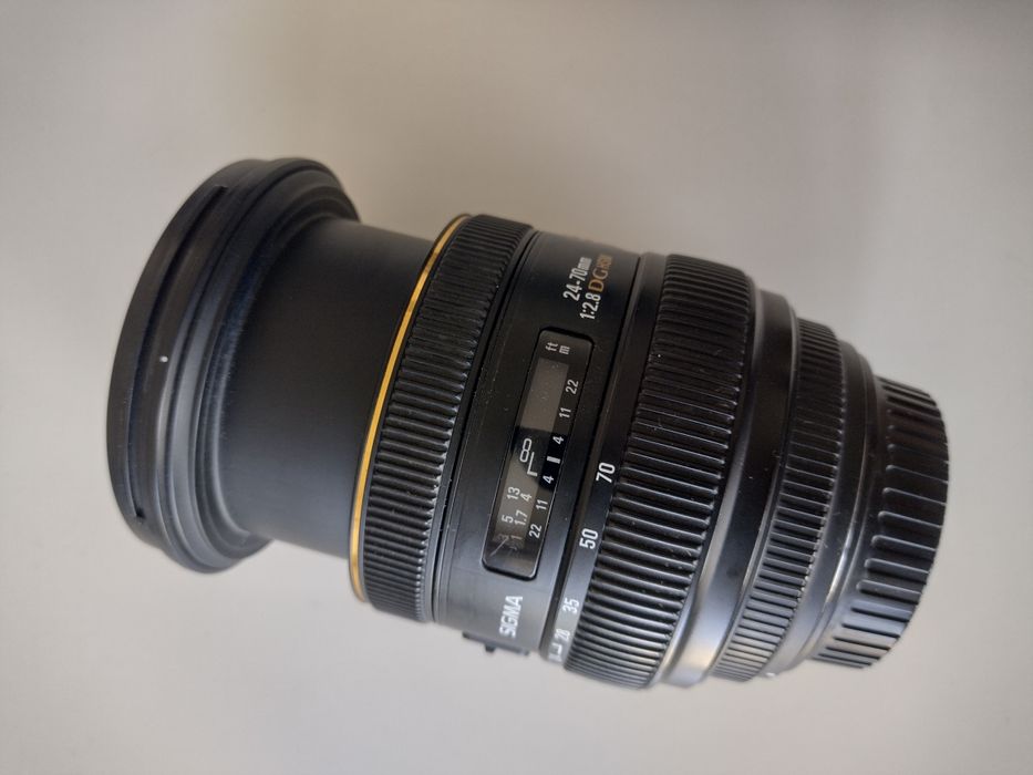 Sigma 24-70 EX DG HSM f2.8 (danificada)