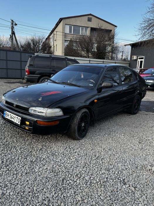 Продам Toyota Corola 1.3л Газ-бензи Механика