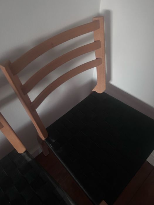 Mesa madeira extensivel + 4 cadeiras