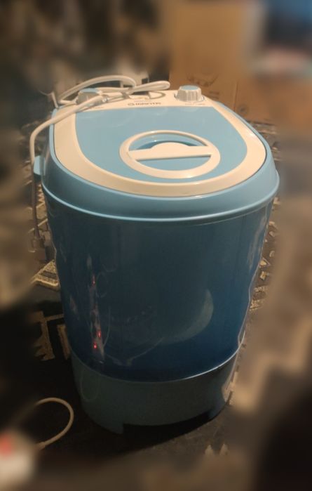 Pralka turystyczna przenośna z funkcją wirowania manta