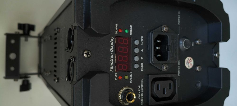 Светодиодный сканер American DJ Vio Scan LED