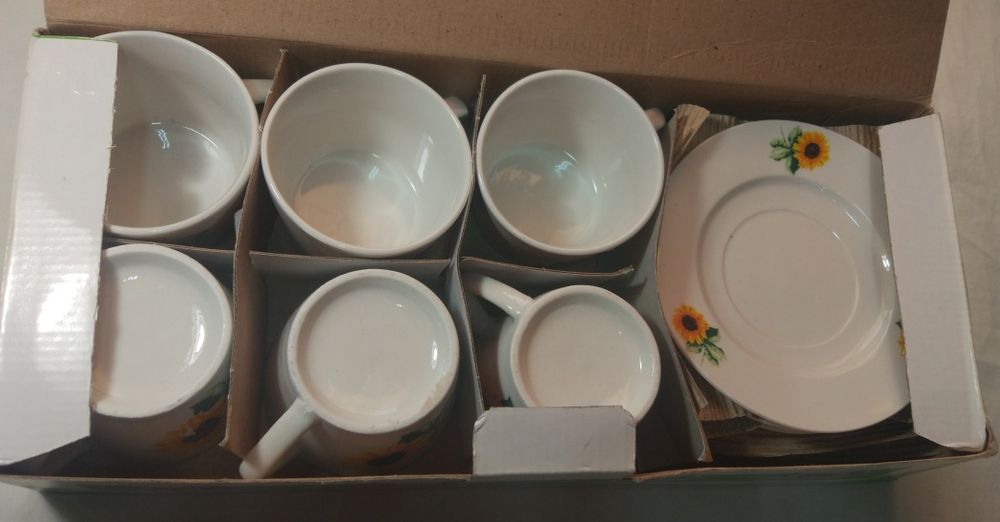 Чашки, блюдца, набор.