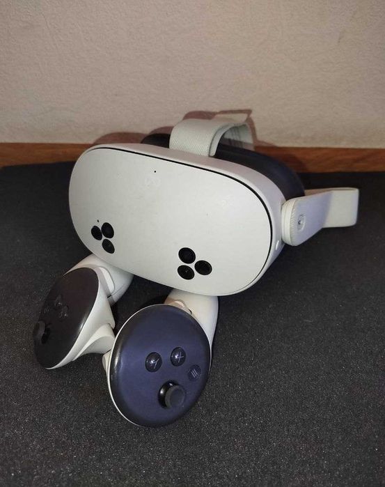 Meta Oculus Quest 3S (VR окуляри) 128GB