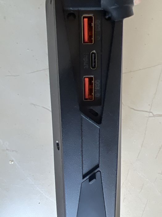 Мобільний пускозарядний пристрій Promate 19200 m/Ah black (hexabolt-20.black) HexaBolt-20 19200 mAh 1500A Jump Star