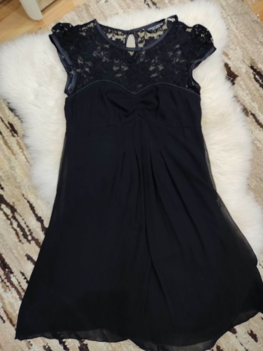 Czarna sukienka rozm M/L Dorothy Perkins