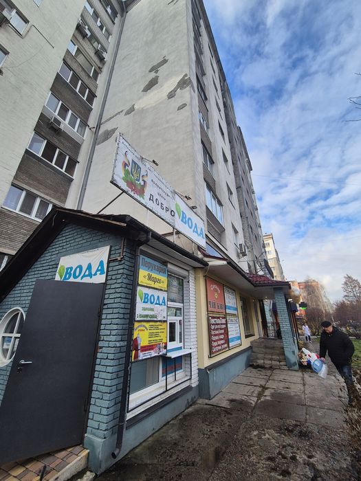 Здам приміщення вул. Грушевського 15