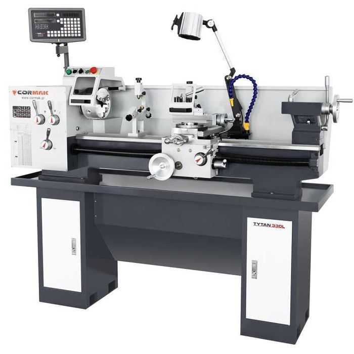 Tokarka uniwersalna CORMAK 330 x 915 400V z podstawą, Odczyty cyfrowe