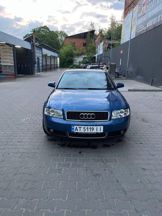 Ауді А4 Б6.