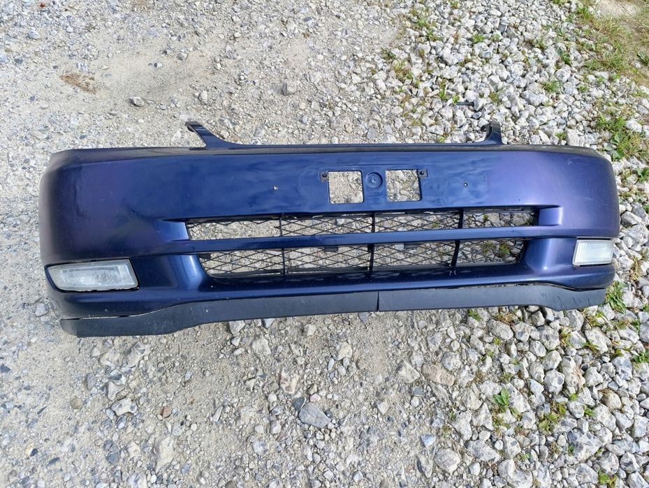 Бампер передній Toyota Corolla E120 Корола е120