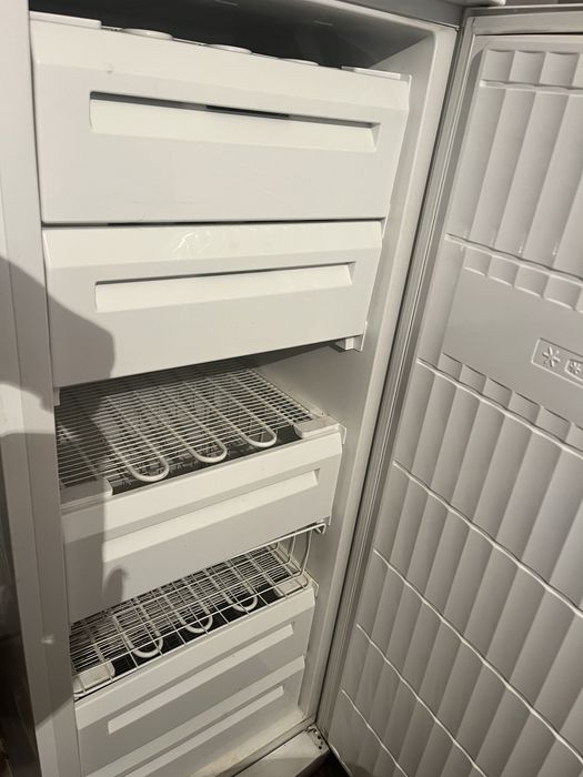 Продається морозилка 7 шухляд!