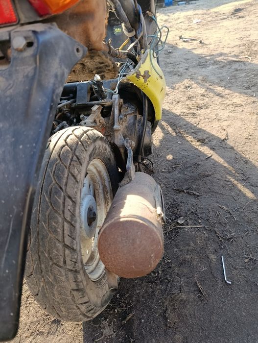 Продам по запчастинам не дорого хонда діо 34