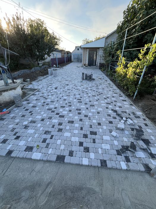 Тротуарна плитка продаж-встановленя