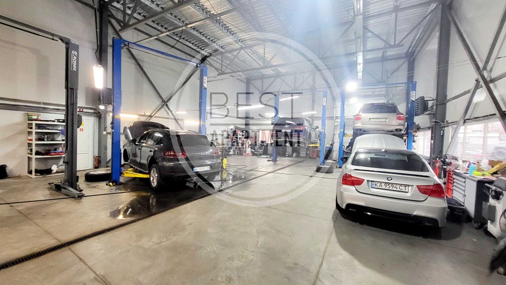 Без % продаж ФАСАД офісно-виробничого комплексу пр-к Степана Бандери 5