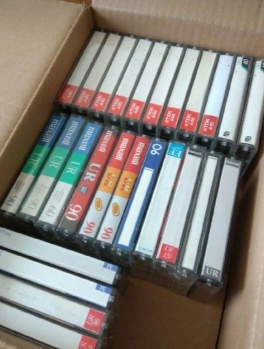 Zestaw 26 kaset magnetofonowych TDK Maxell FUJI