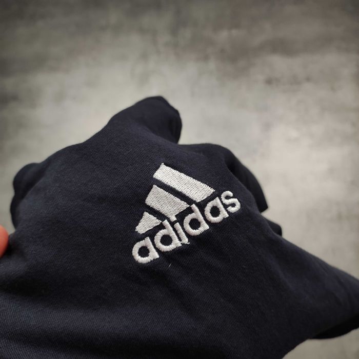 MĘSKA Granatowa Bawełna Adidas Codzienna Koszulka Haft Logo Casual