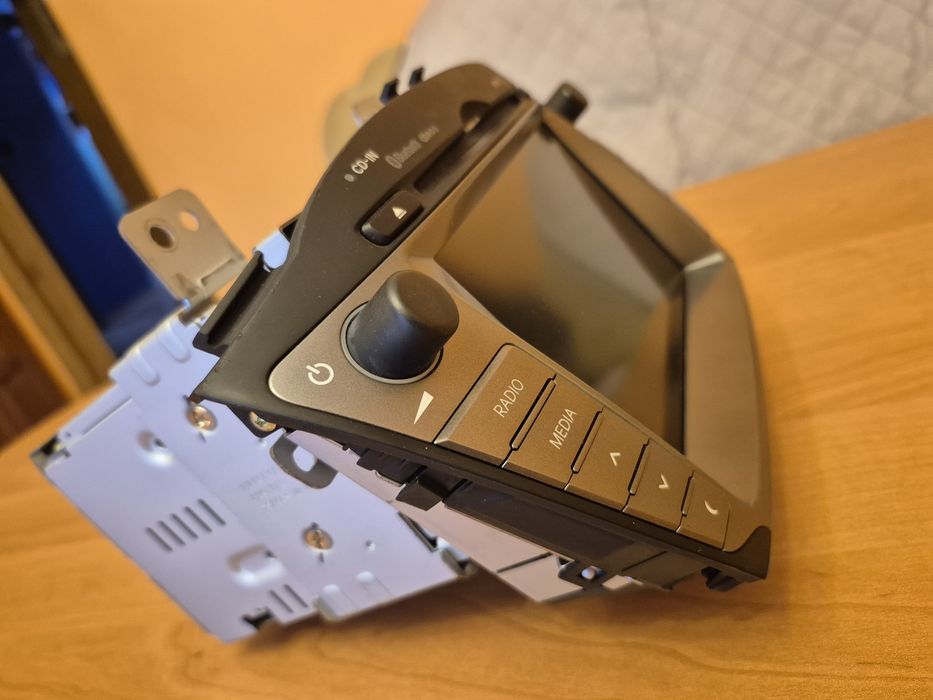 Hyundai nawigacja GPS radio LAN3100EHLM

MODEL: LAN3100EH