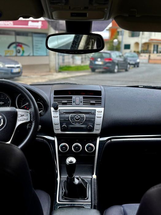 Mazda 6 pegar e andar