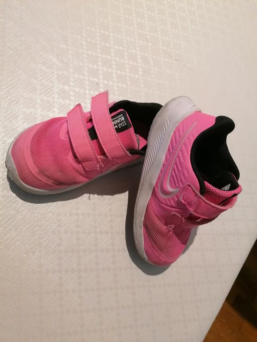 Ténis Nike menina tamanho 23.5