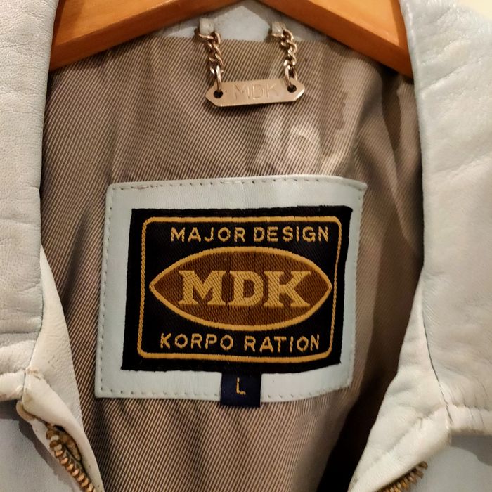 Casaca de pele azul claro